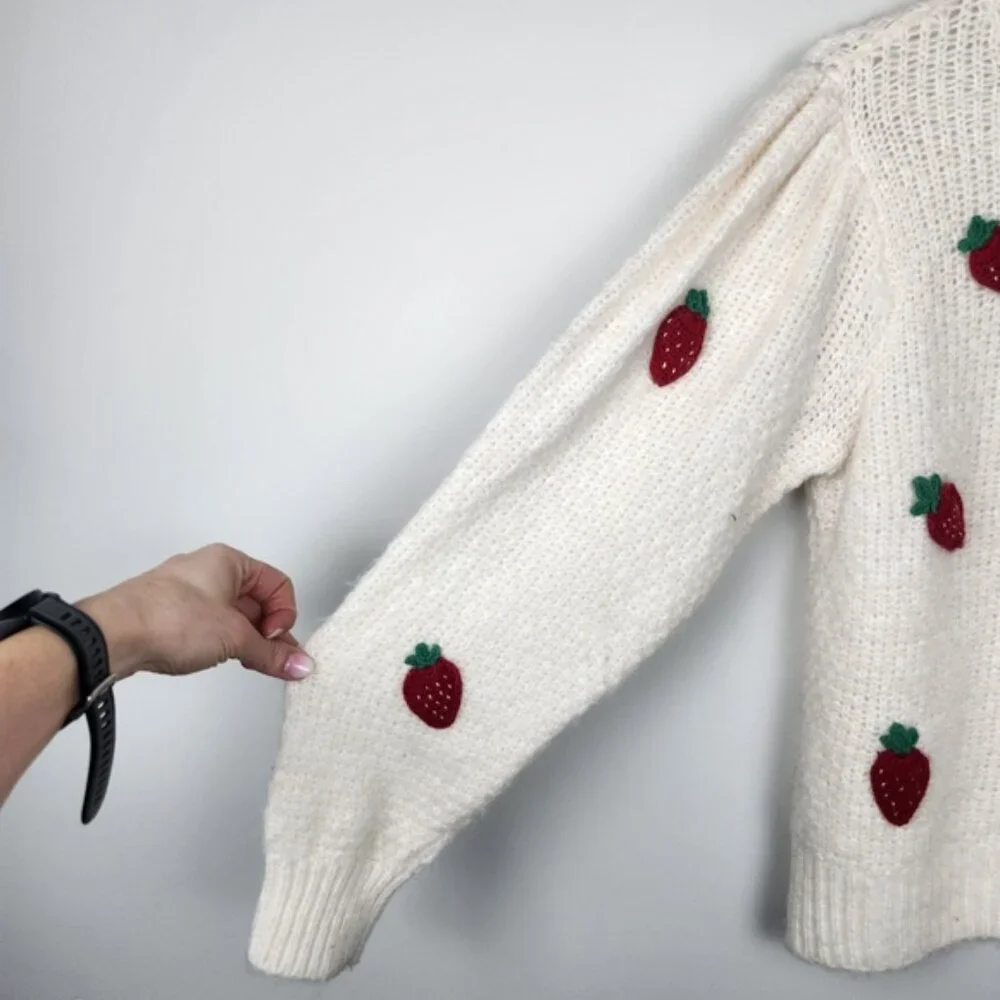MNG 3D Strawberry Knit Puff Sleeves Size Medium Soft Fuzzy Cozy - Picture 4 of 12